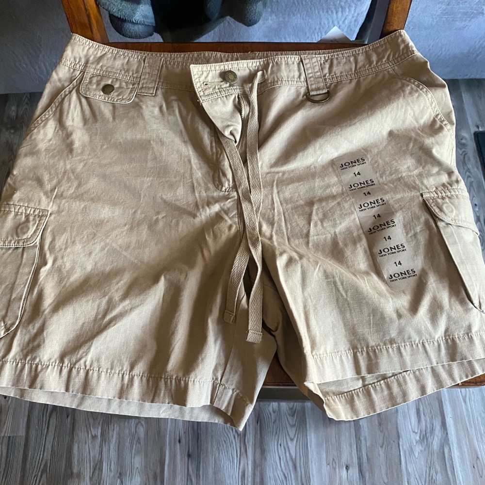Jones shorts size 14